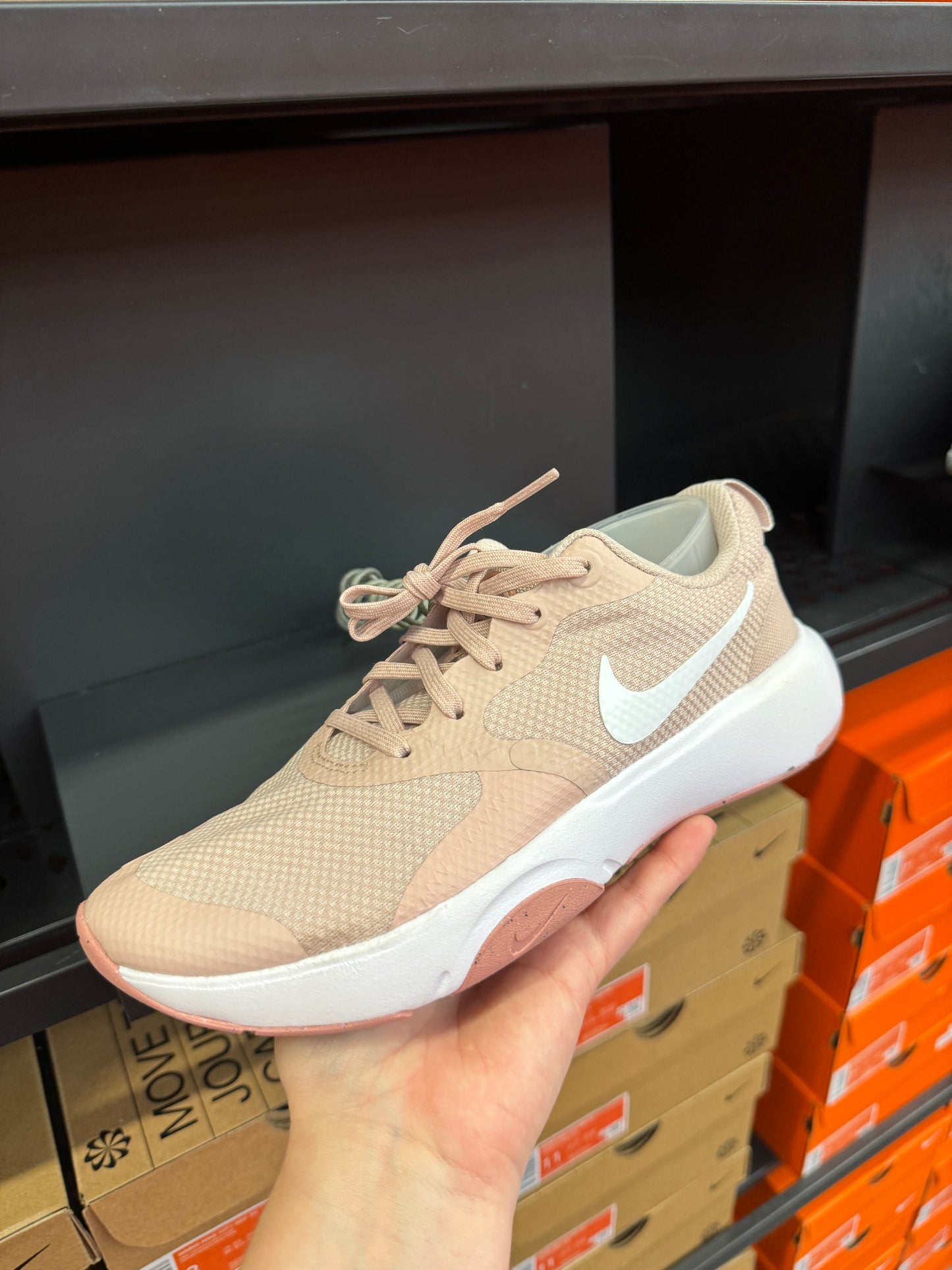 Tênis importado feminino NIKE Outlet 49