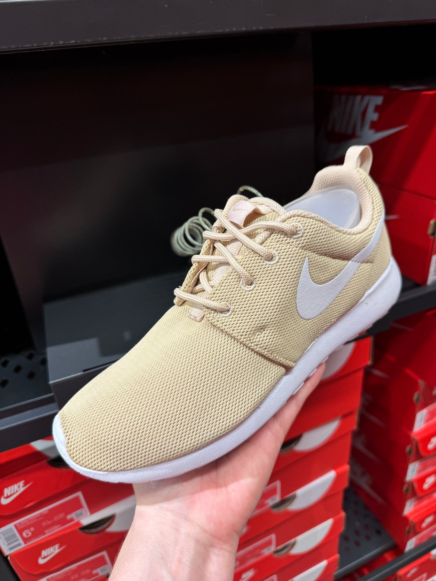 Tênis importado feminino NIKE Outlet 22