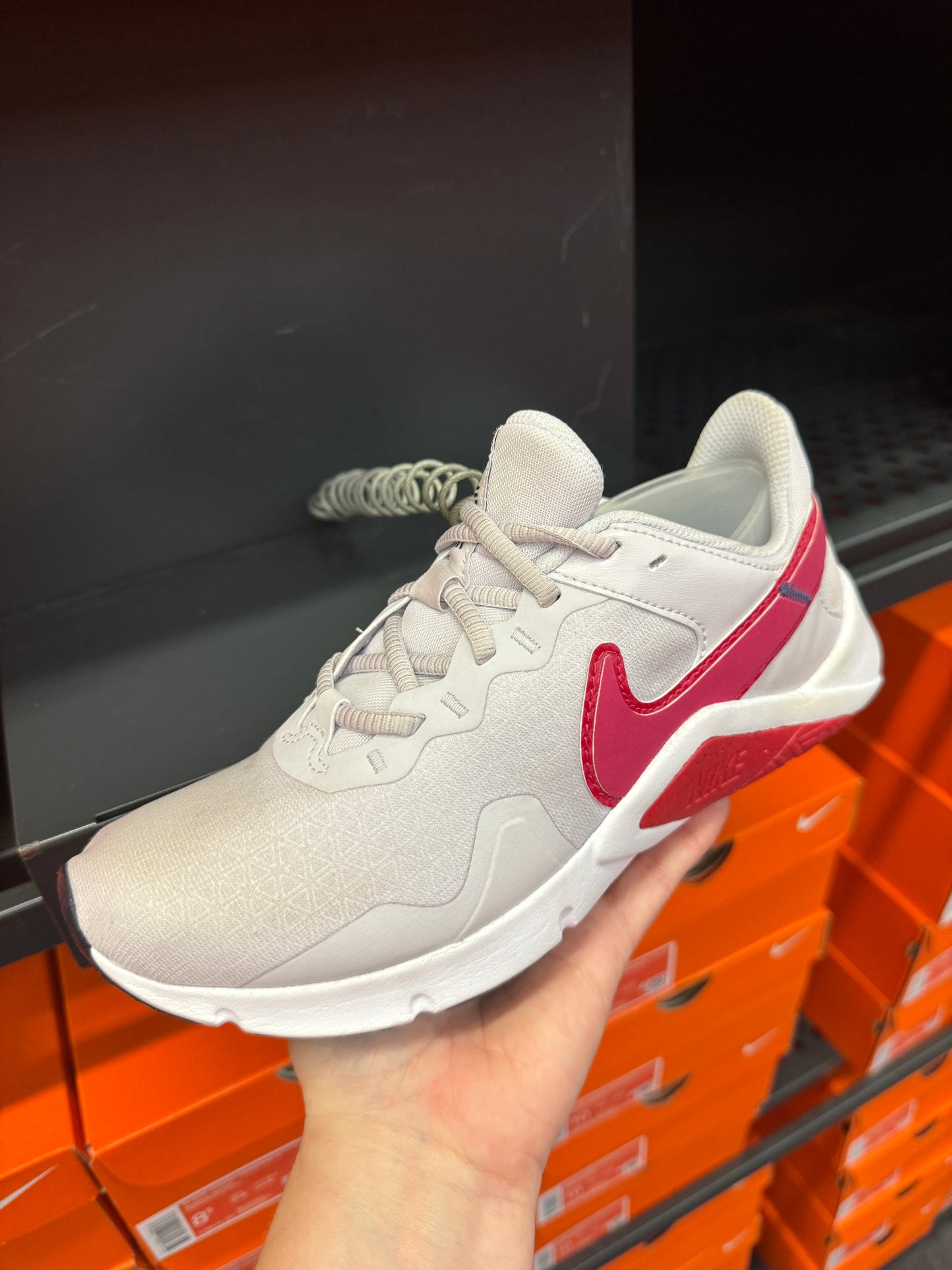 Tênis importado feminino NIKE Outlet 48