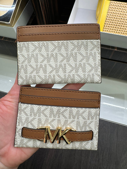 Porta cartão importado MICHAEL KORS Belted