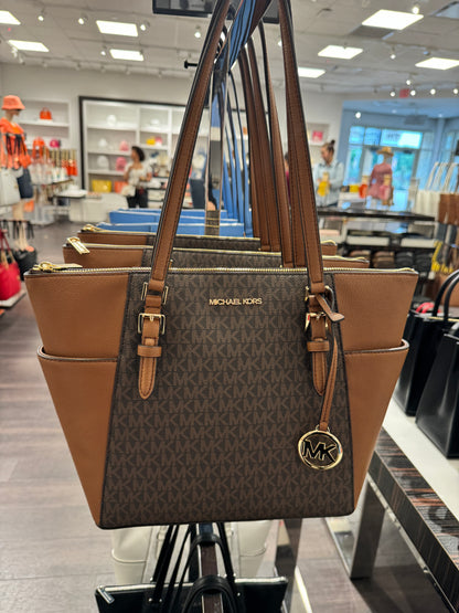 Bolsa importada MICHAEL KORS Charlotte