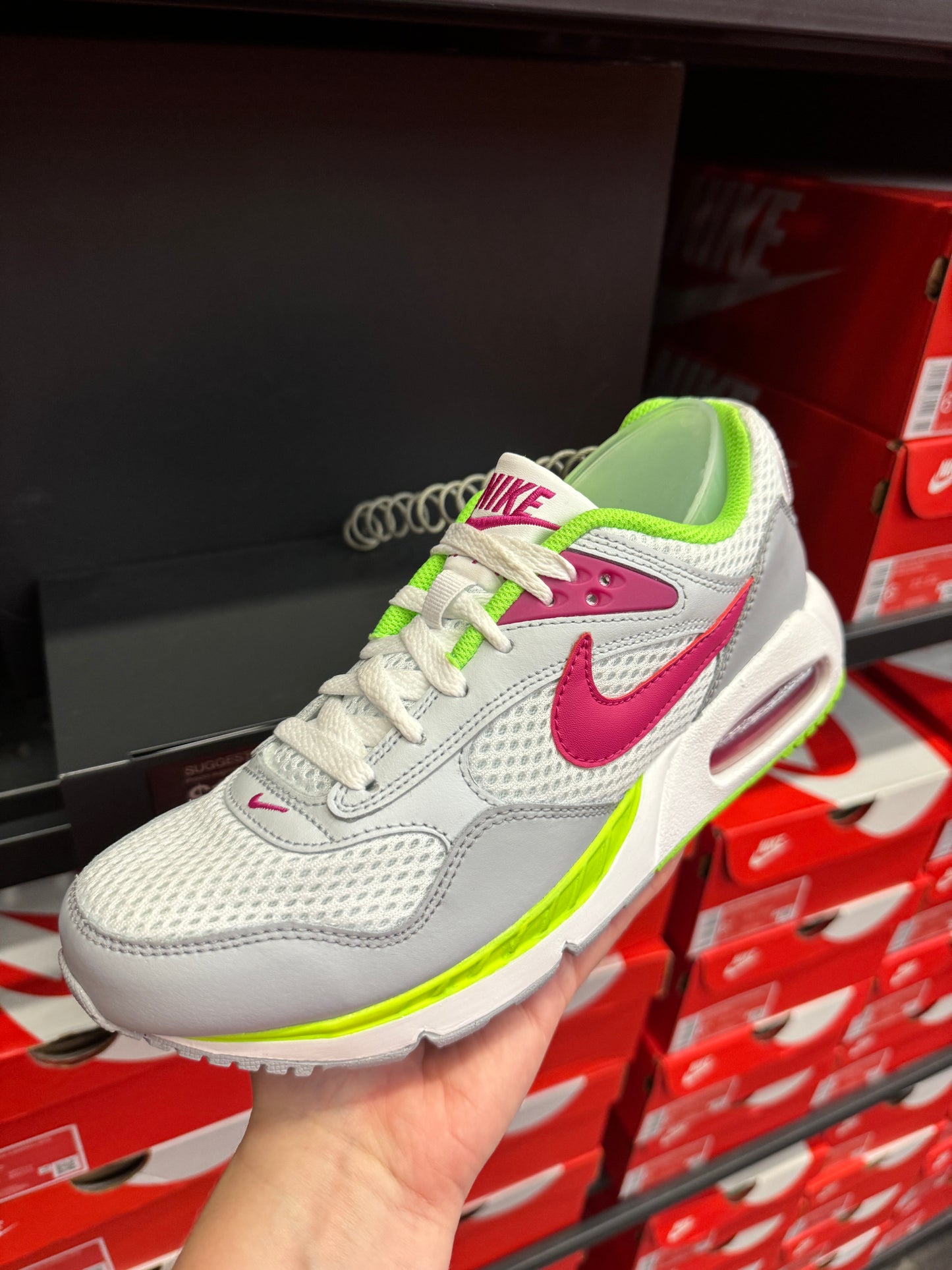 Tênis importado feminino NIKE Outlet 05