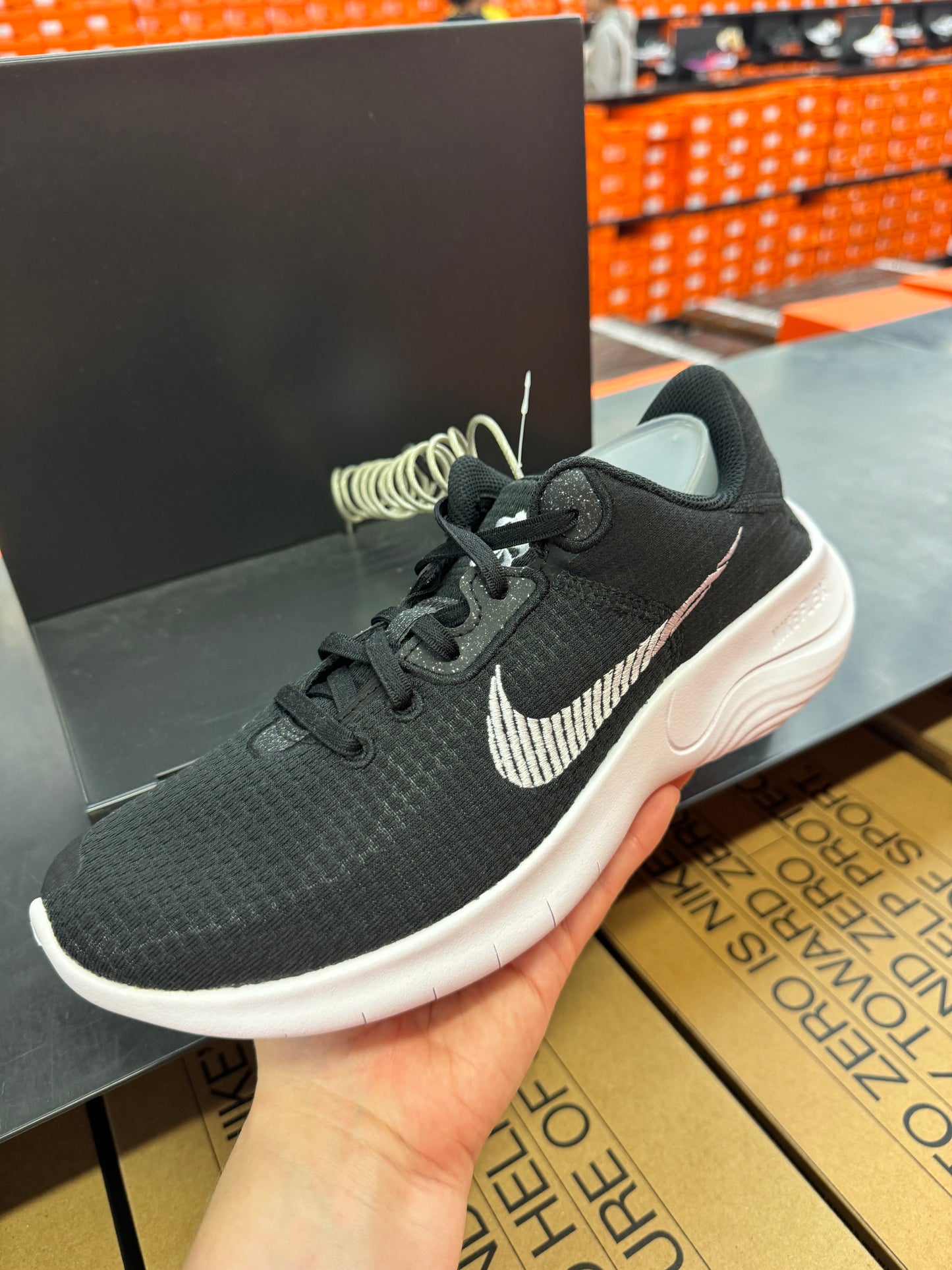 Tênis importado feminino NIKE Outlet 40