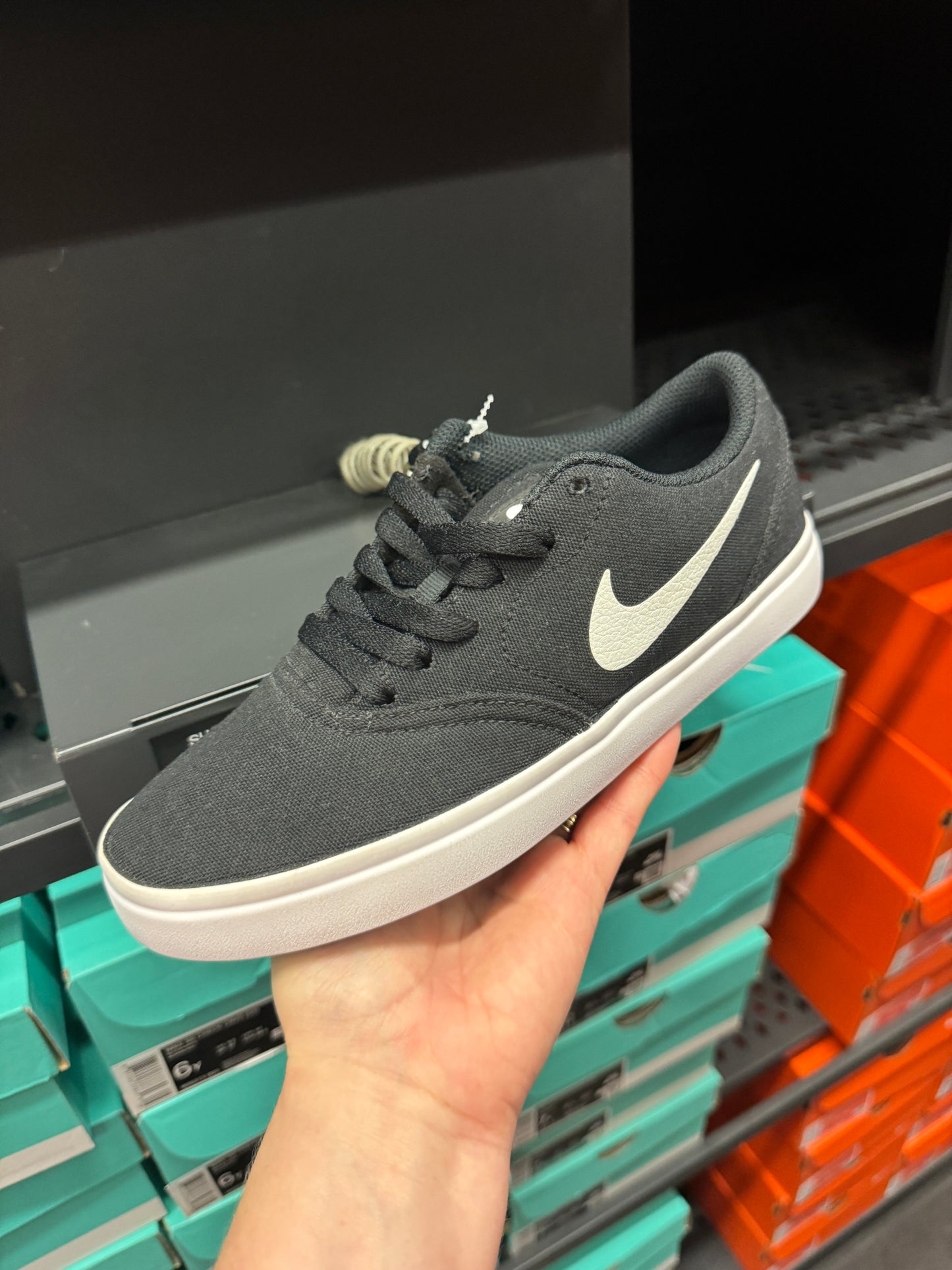 Tênis importado feminino NIKE Outlet 46