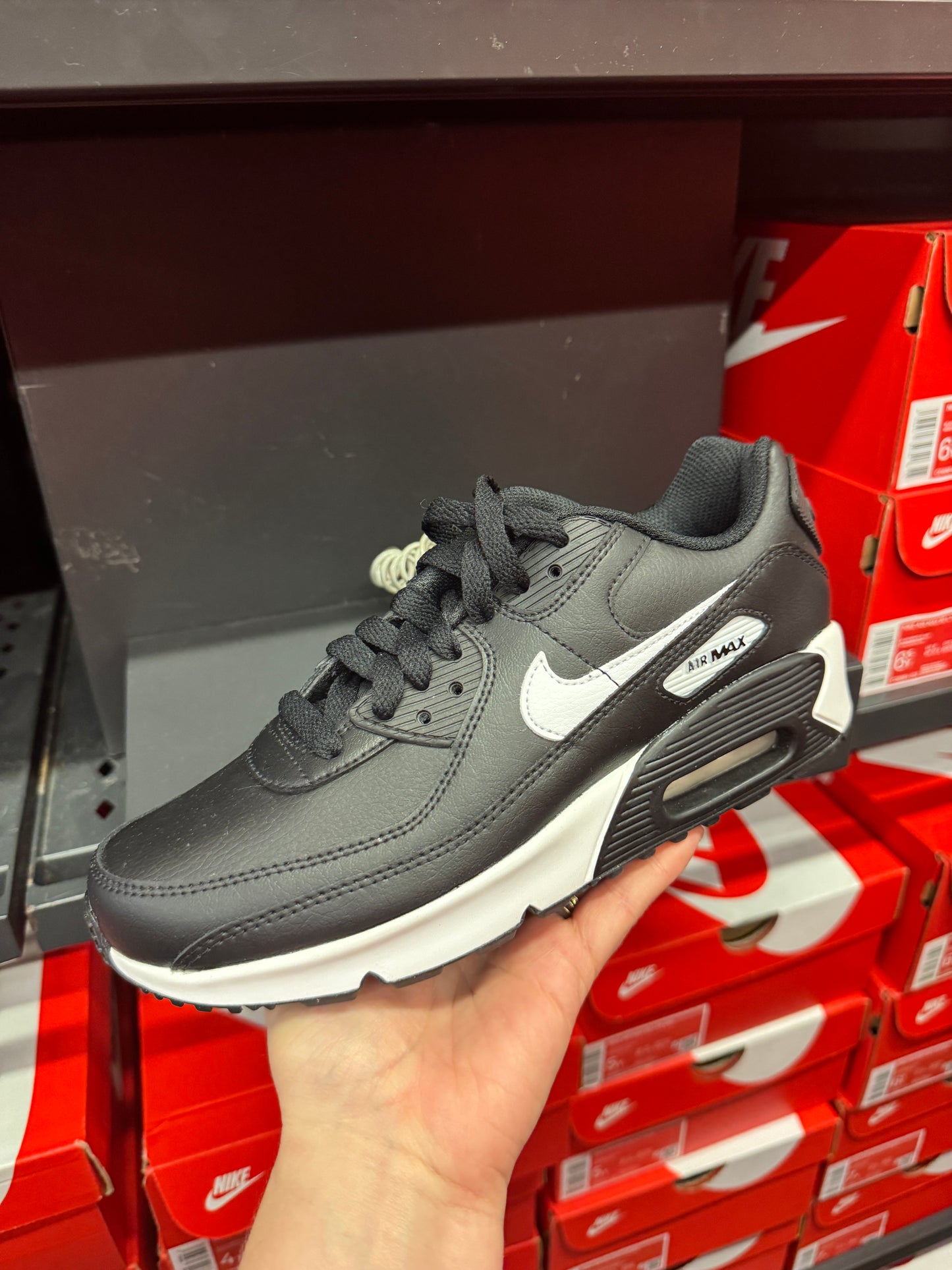 Tênis importado feminino NIKE Outlet 20