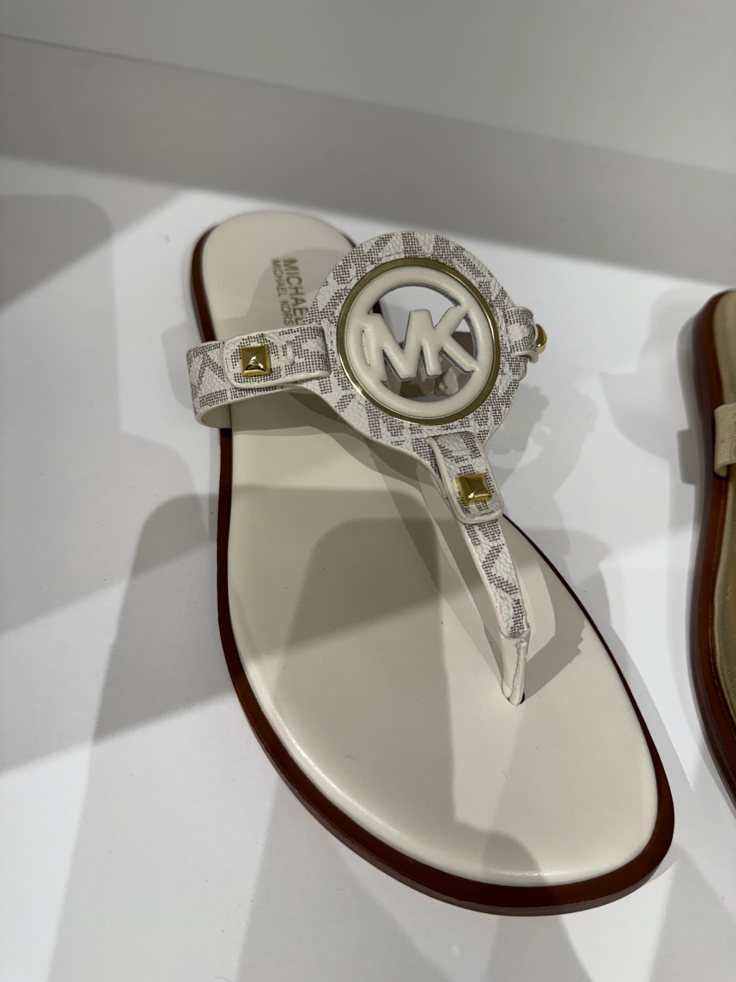 Chinelo importado MICHAEL KORS de tira em T