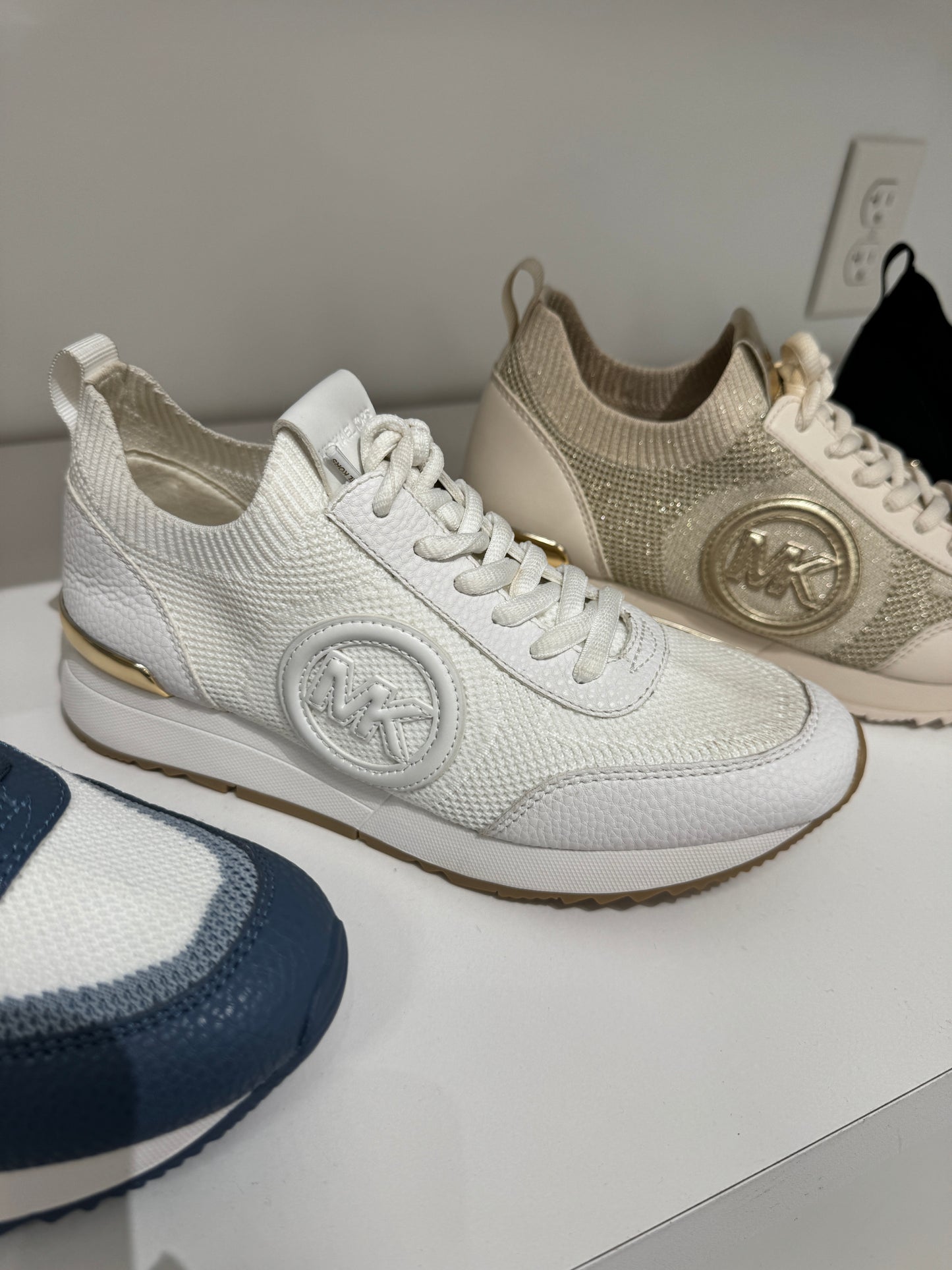 Tênis feminino importado MICHAEL KORS Malha com logo