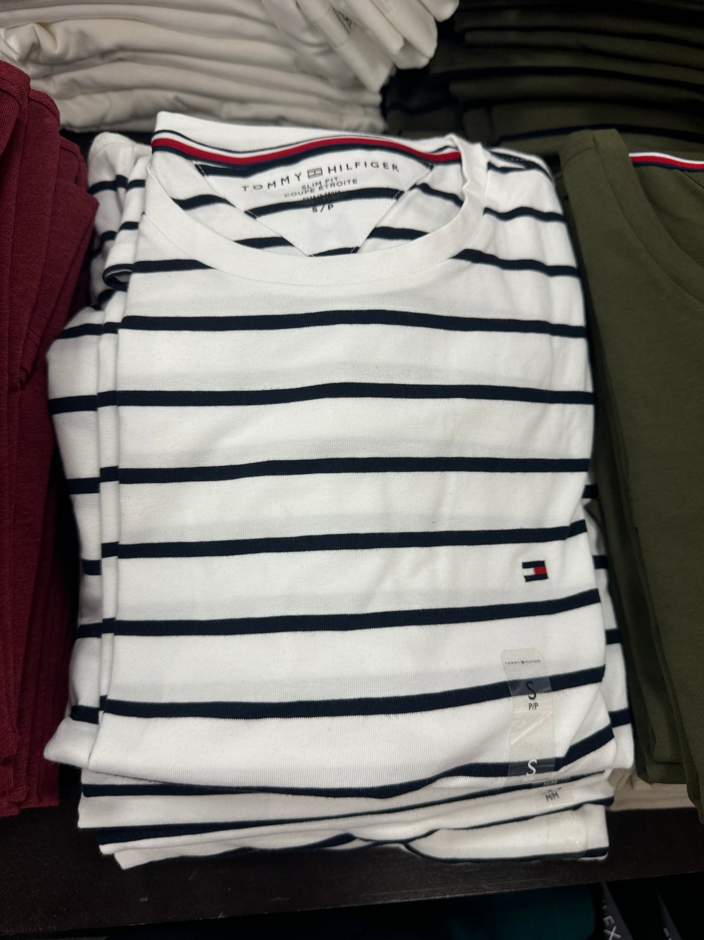 Camiseta TOMMY HILFIGER masculina com listras