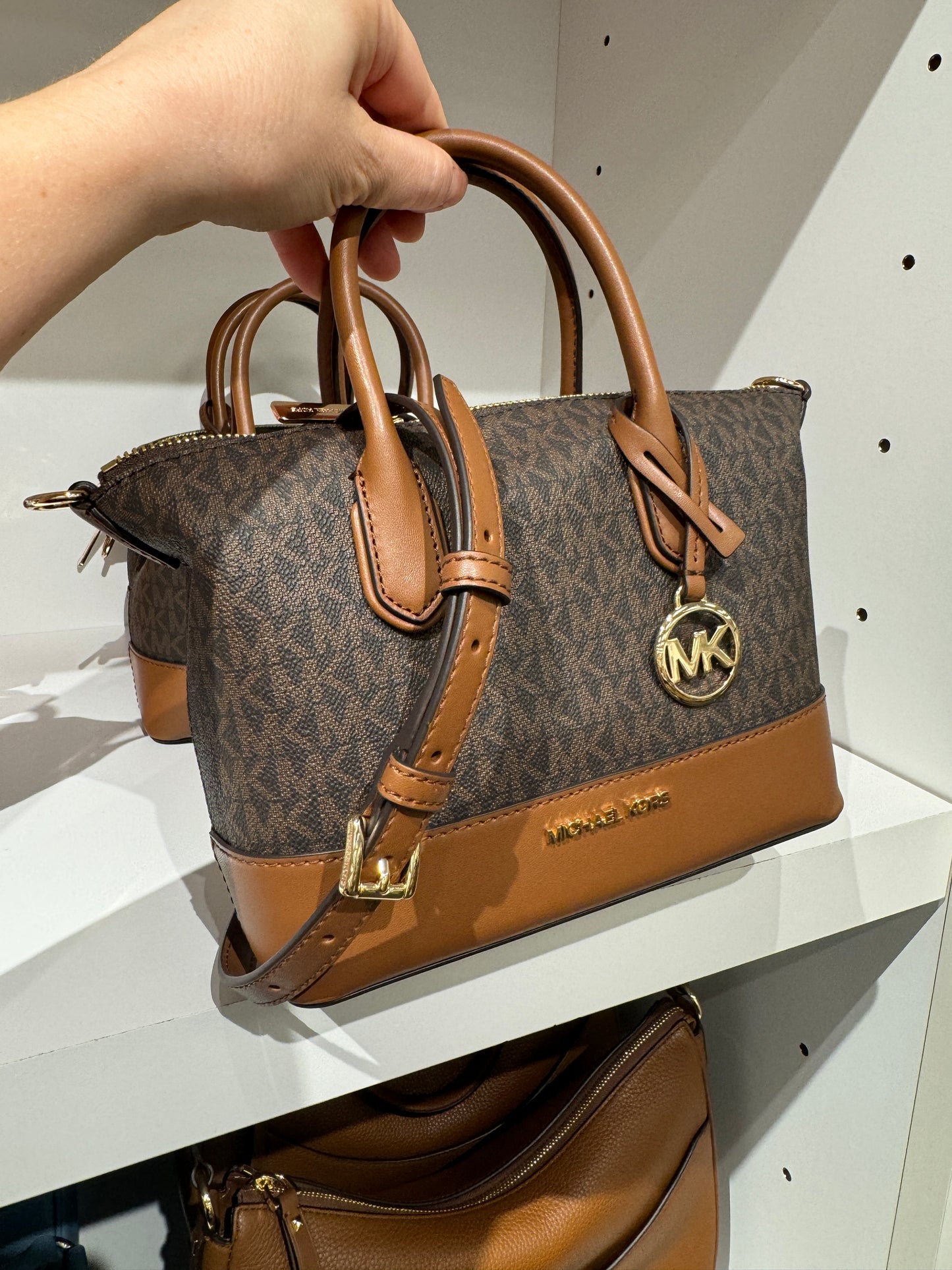 Bolsa importada MICHAEL KORS transversal HYDE pequena