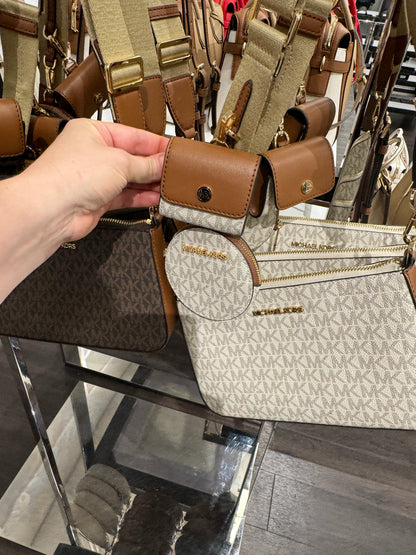 Bolsa transversal MICHAEL KORS com porta ipods e moeda, alça de tecido estruturada