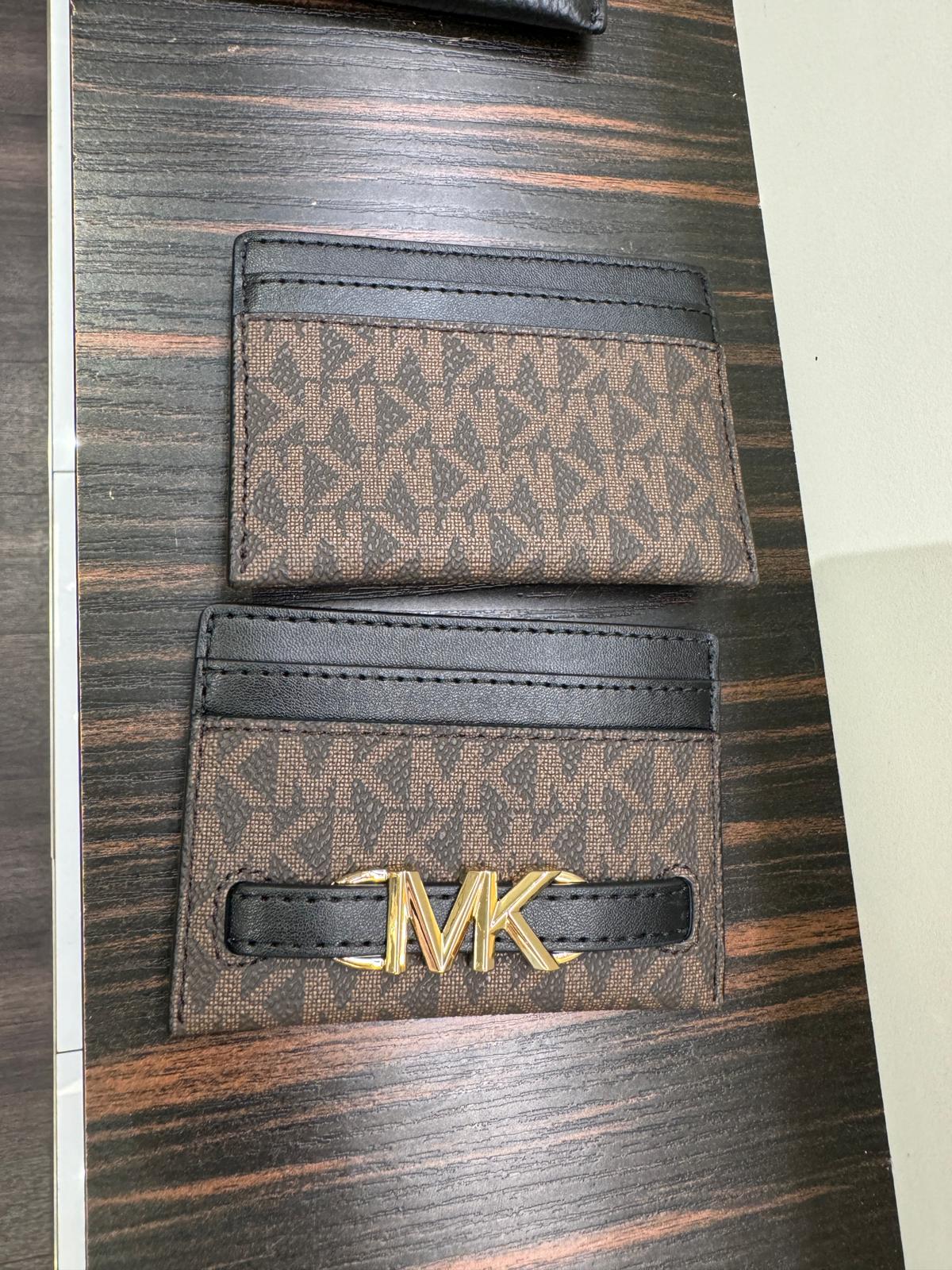 Porta cartão sem zíper c logo MICHAEL KORS