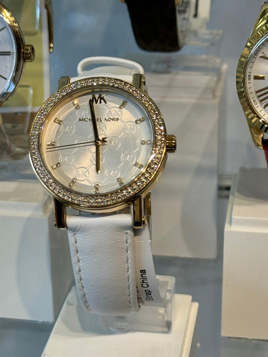 Relógio de aço inoxidável Michael Kors Blair pulseira de couro branca e cristais ao redor do ponteiro