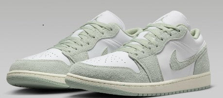 Tênis masculino NIKE Air Jordan 1 Low SE cinza