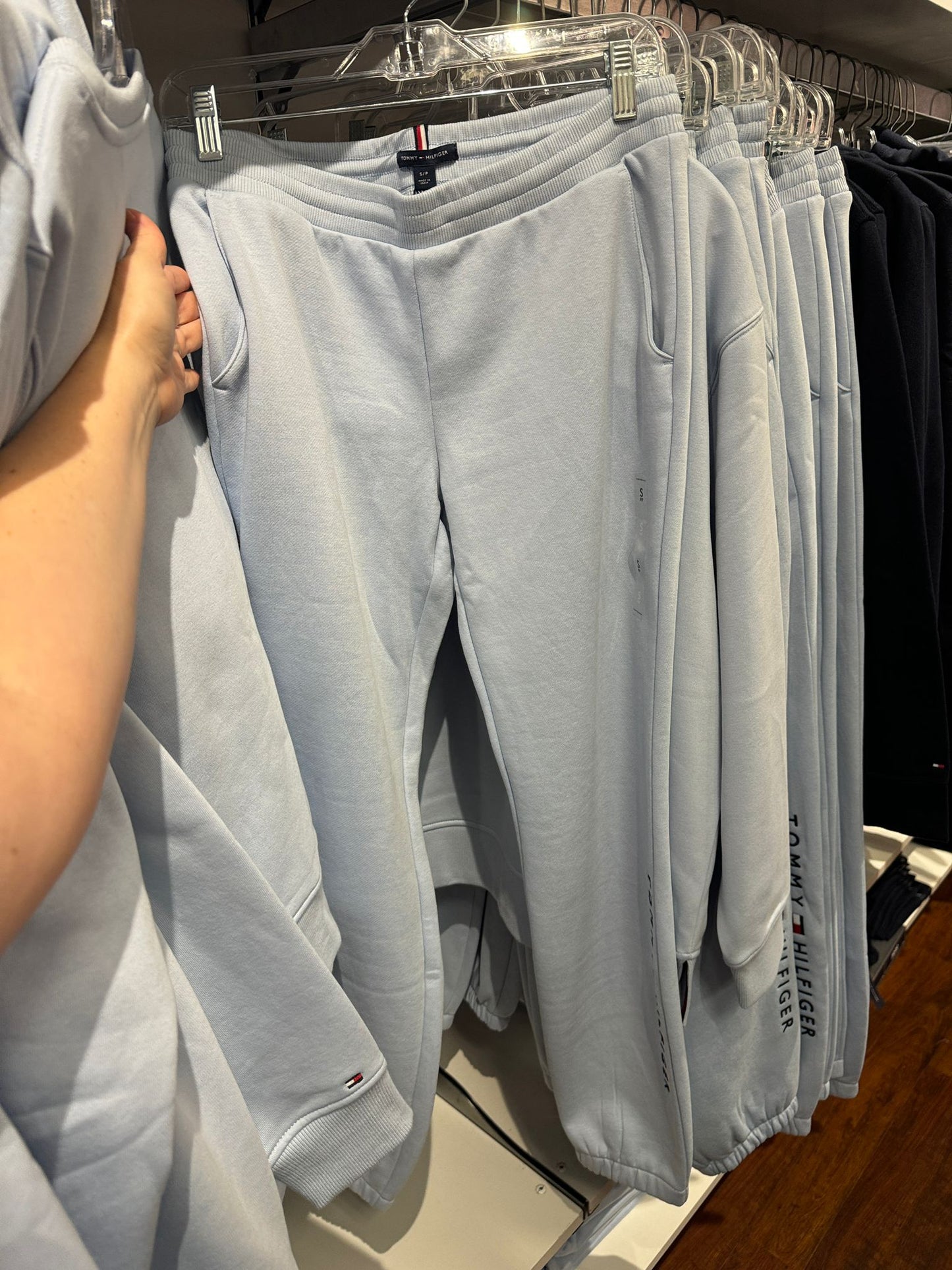 Calça de moletom peluciado TOMMY HILFIGER feminino com bordado