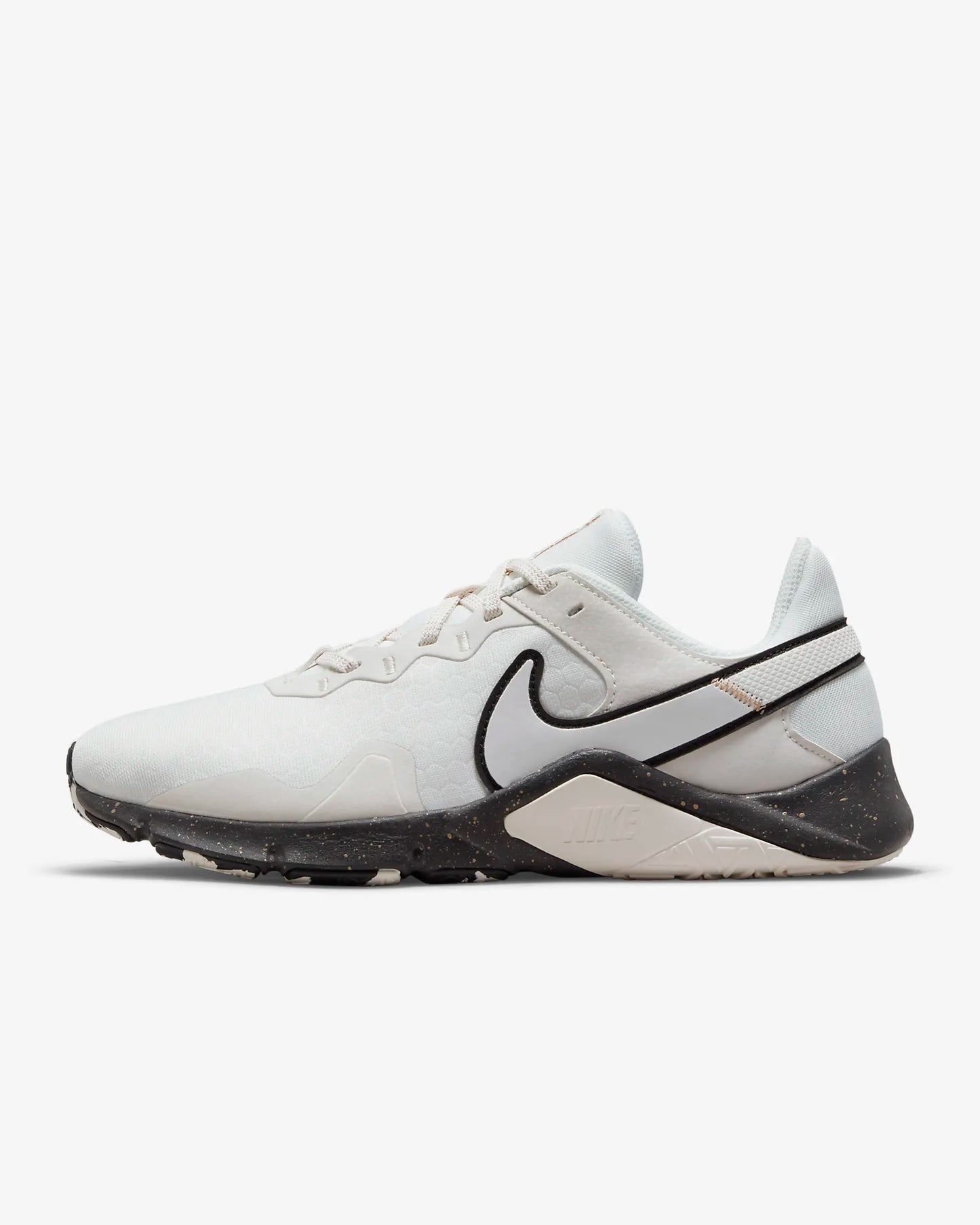 Tênis feminino NIKE Legend Essential 2 Premium preto e branco